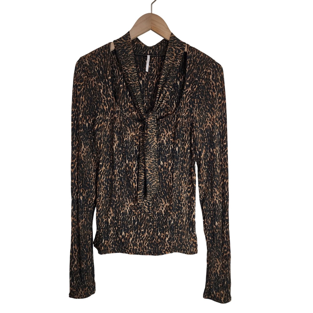 Free People Blouse Top Women's Medium Animal Print Long Sleeve - Picture 1 of 5